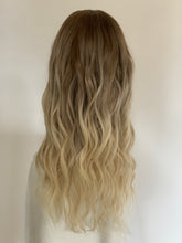 Load image into Gallery viewer, Lace Front Wig 3
